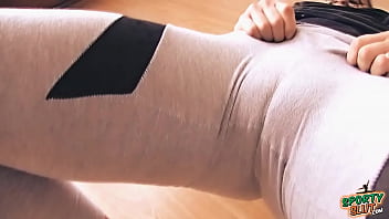 Big Botty Teen In Tight Yoga Pants Stretching Her Hot Cameltoe!