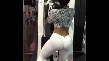 Armenian Bubble Butt Tight Spandex Showing Camel Toe In Gym