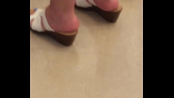Mature candid feet