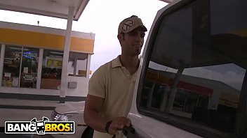 BANGBROS - Picking Up Random Guys On The Streets Of Miami With A Sexy Cougar As Bait