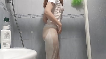 Amazing ass redhead clothed shower and orgasm! - PREVIEW