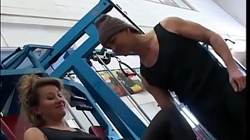 Hot mature Edwige Salerno gets her ass drilled at the gym
