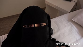 Czech Muslim whore was surprised when her husband woke her up. This niqab girl immediately showed her pussy and his cock was hard at once. He fucked her hard and ejaculated at her niqab