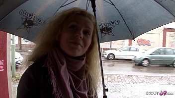Mature Seduce to Fuck for Cash at real Public Street Casting German
