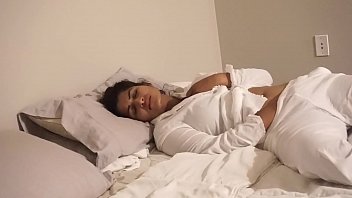 Alone Aunty playing in bed Cums many times - Maya