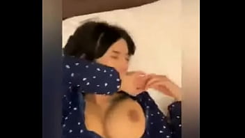 I have a big tits colleague to eat and go to bed without wearing a bra - xxemgai.com