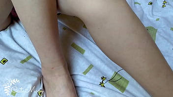 REAL VIRGIN TEEN GIRL LOSES HER VIRGINITY AND CUM - Orgasms during her defloration - Full Version