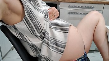 hot pregnant girlfriend play with her nice teasty pussy