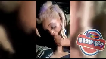 ebony girl sucking dick in a car