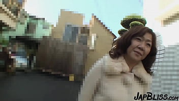 I Picked The Japanese MILF Up On The Streets In Osaka