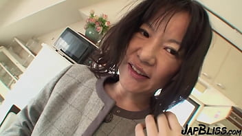 Mature Japanese Officer Worker Made A Sex Video In Her Apartment