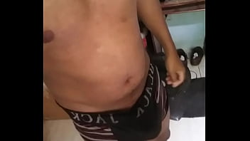 Pauzudo showing off his body