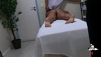 young girl with the big ass went to get a massage
