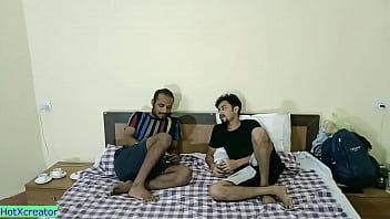 印度辣妹他妈的在男朋友面前！ 印地语网络系列性爱