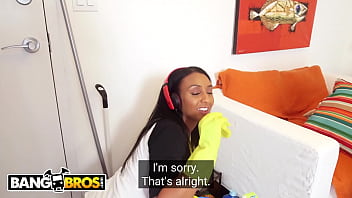 BANGBROS - Ebony Housekeeper Arianna Knight Sells Her Curvy Body For Extra Money, With Captions!