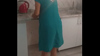 Sexy stepmom natural kitchen cleaning