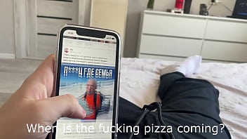 fucked a whore from a pizza delivery in the mouth