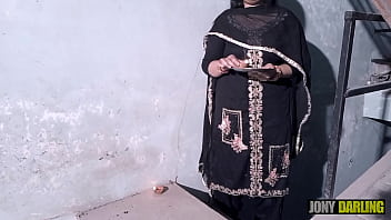 Indian Punjabi Stepmom Fucking in Doggystyle During Lighting Diva At Diwali