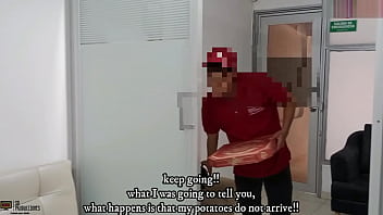 The Pizza Delivery Boy cums in my mouth! What a great package the pizza came with! Porn in Spanish