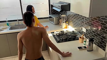 Couple of stepbrothers have homemade sex in the kitchen.