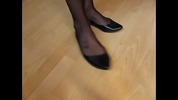 Isabelle-Sandrine - shoeplay session