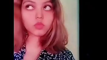 bangla girl exposes boobs online